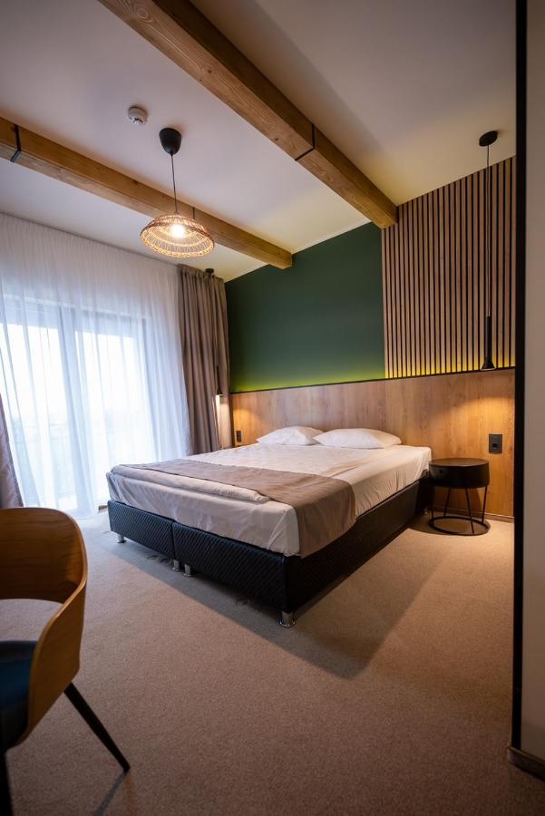 Stokker Hotel Oradea Exterior foto